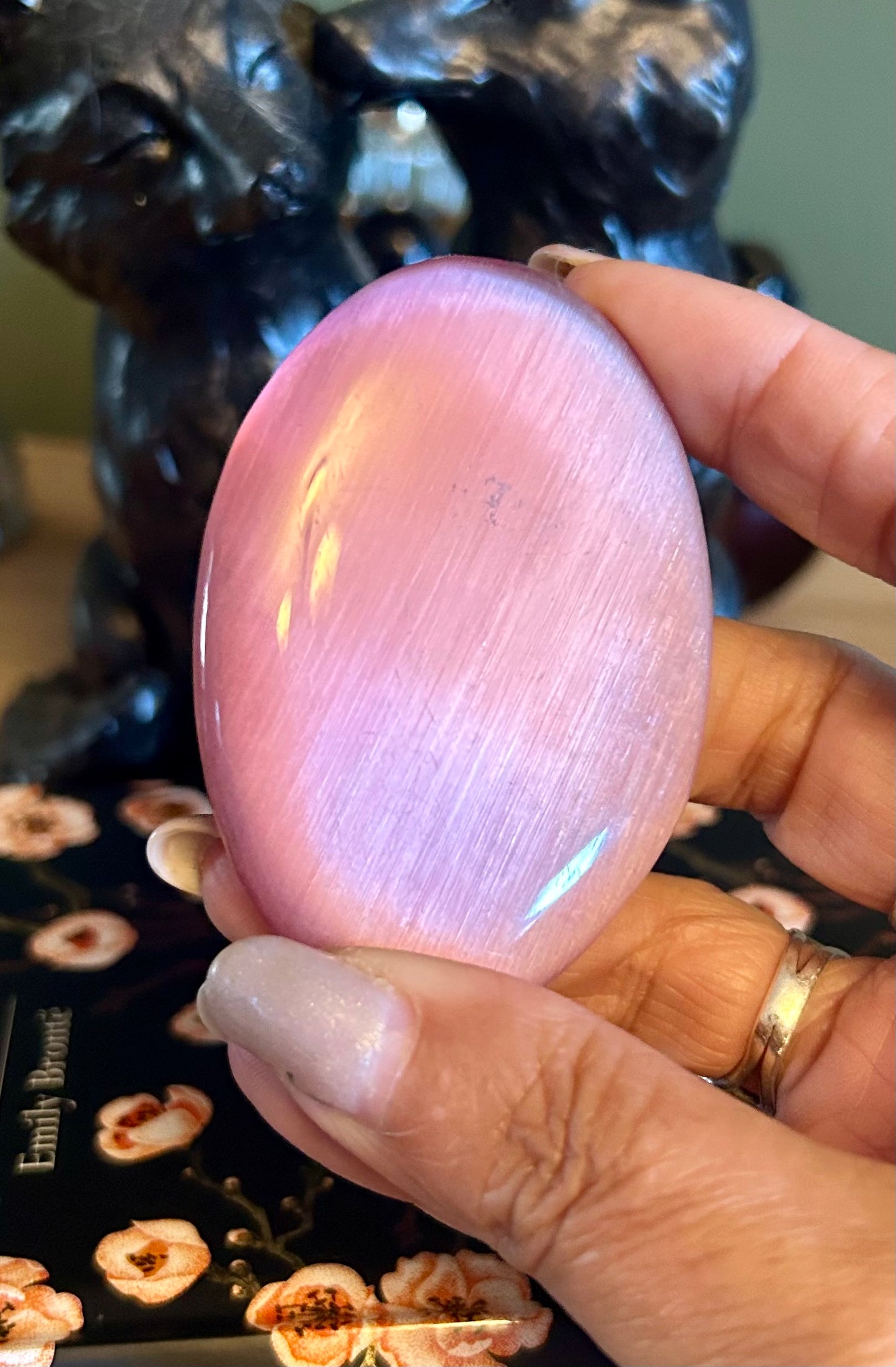 Cats Eye palm stone