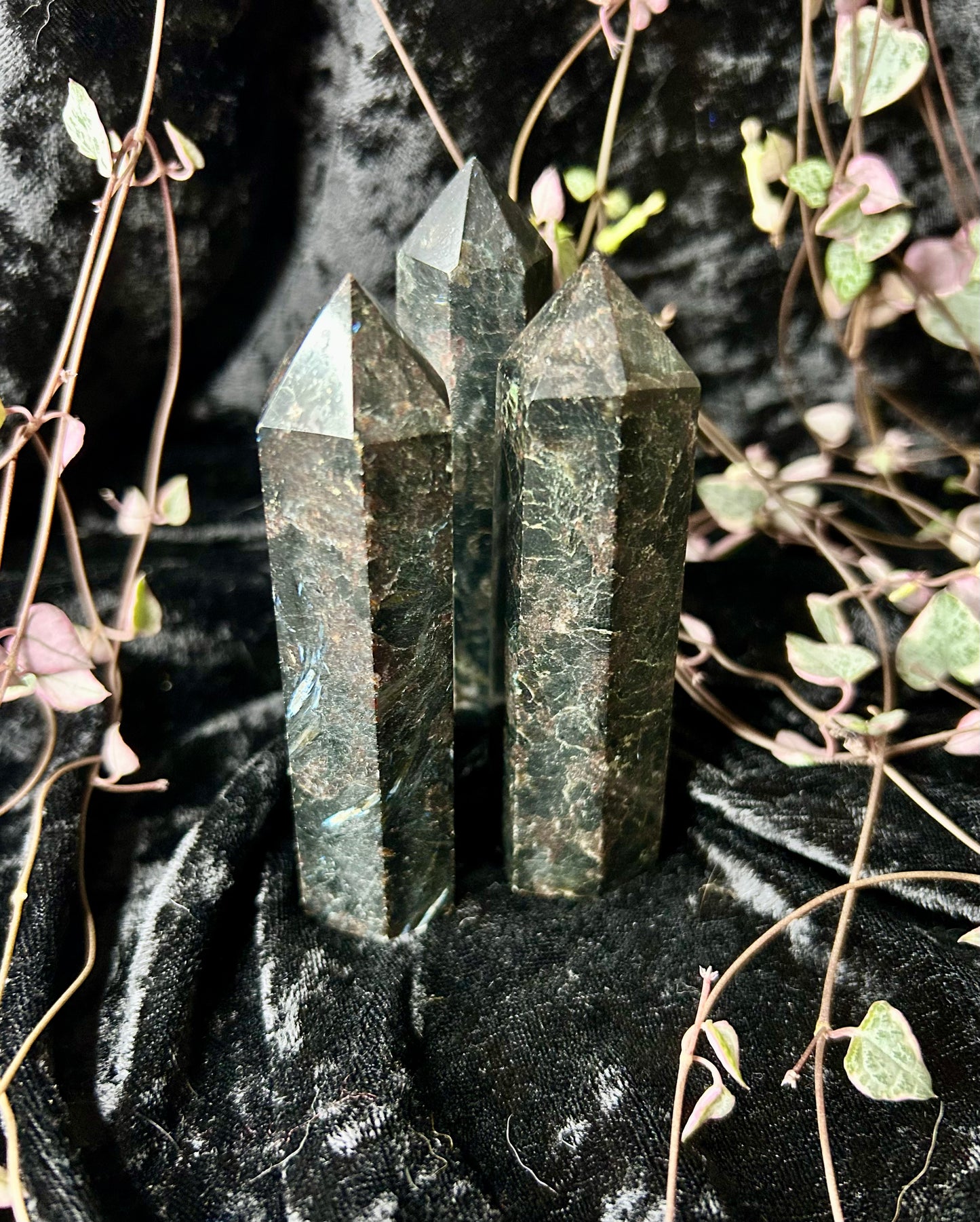 Arfvedsonite point (Firework Stone)