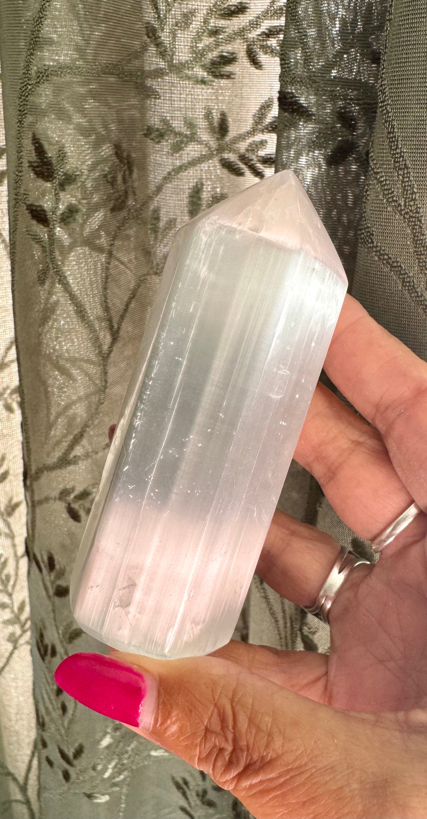 Selenite point