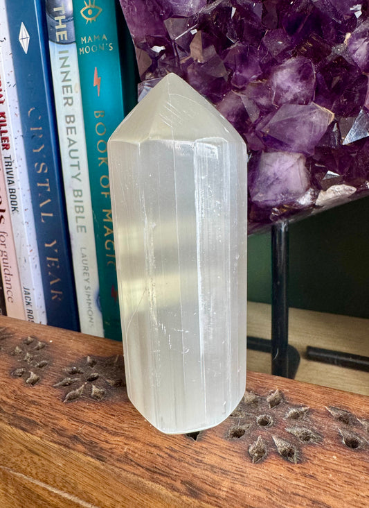 Selenite point