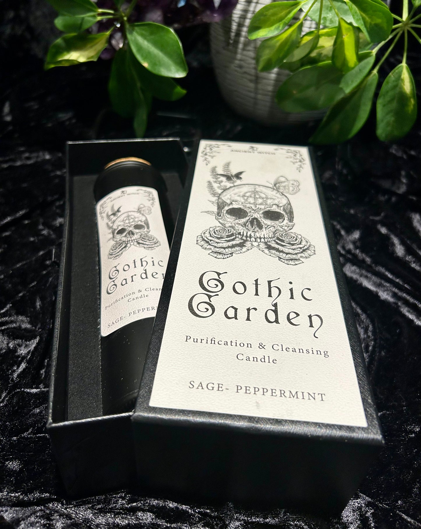 Ancient Witch Gothic Garden candle
